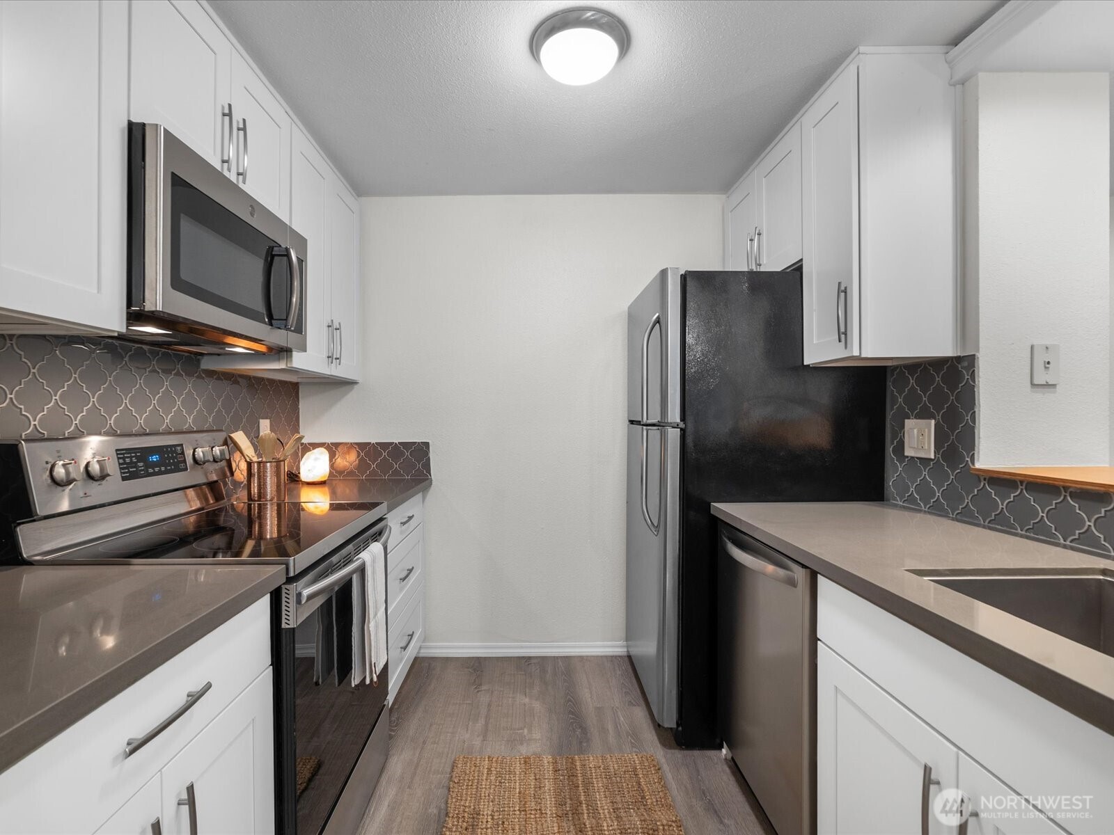 7025 224th Street Southwest, Unit M2 Edmonds, WA 98026 - Photo 7 of 33