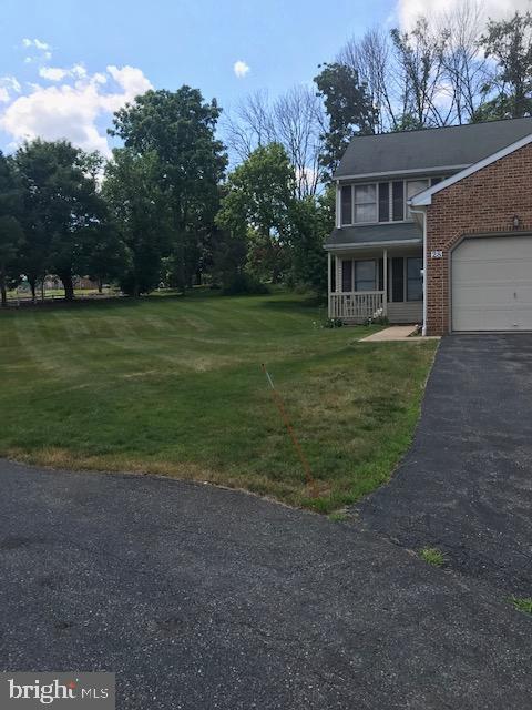 28 Greythorne Road Lancaster, PA 17603 - Photo 1 of 1 Gallery Image 1