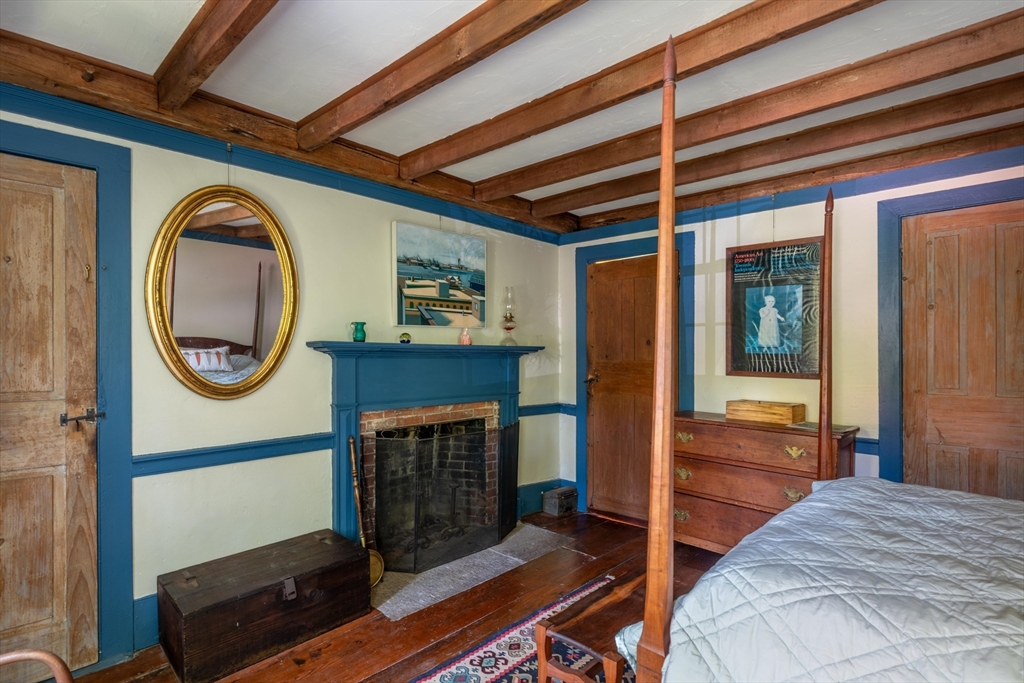 266 Turners Falls Road Montague, MA 01351 - Photo 10 of 36