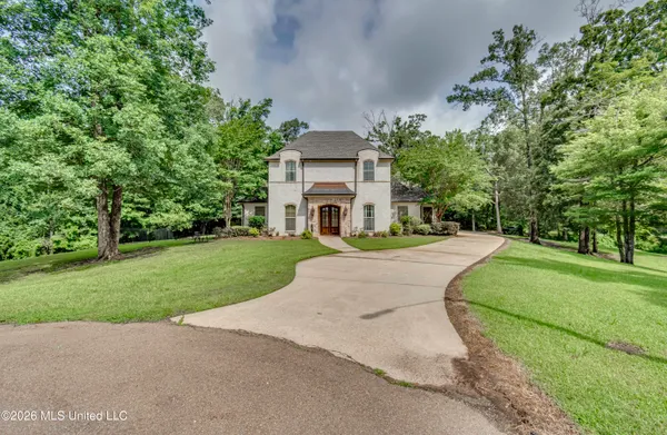 $899,900 | 270 Evergreen Drive, Brandon, MS 39042