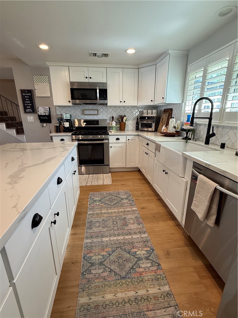 2869 Kathleen Street Riverside, CA 92506 - Photo 12 of 37