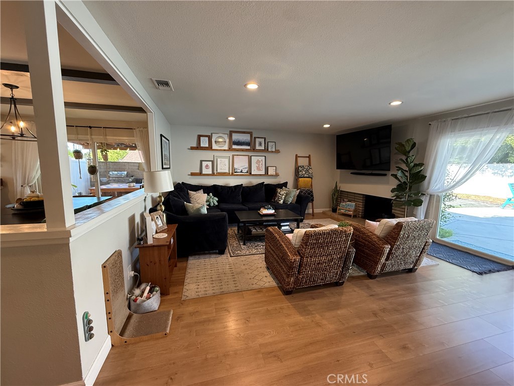 2869 Kathleen Street Riverside, CA 92506 - Photo 14 of 37