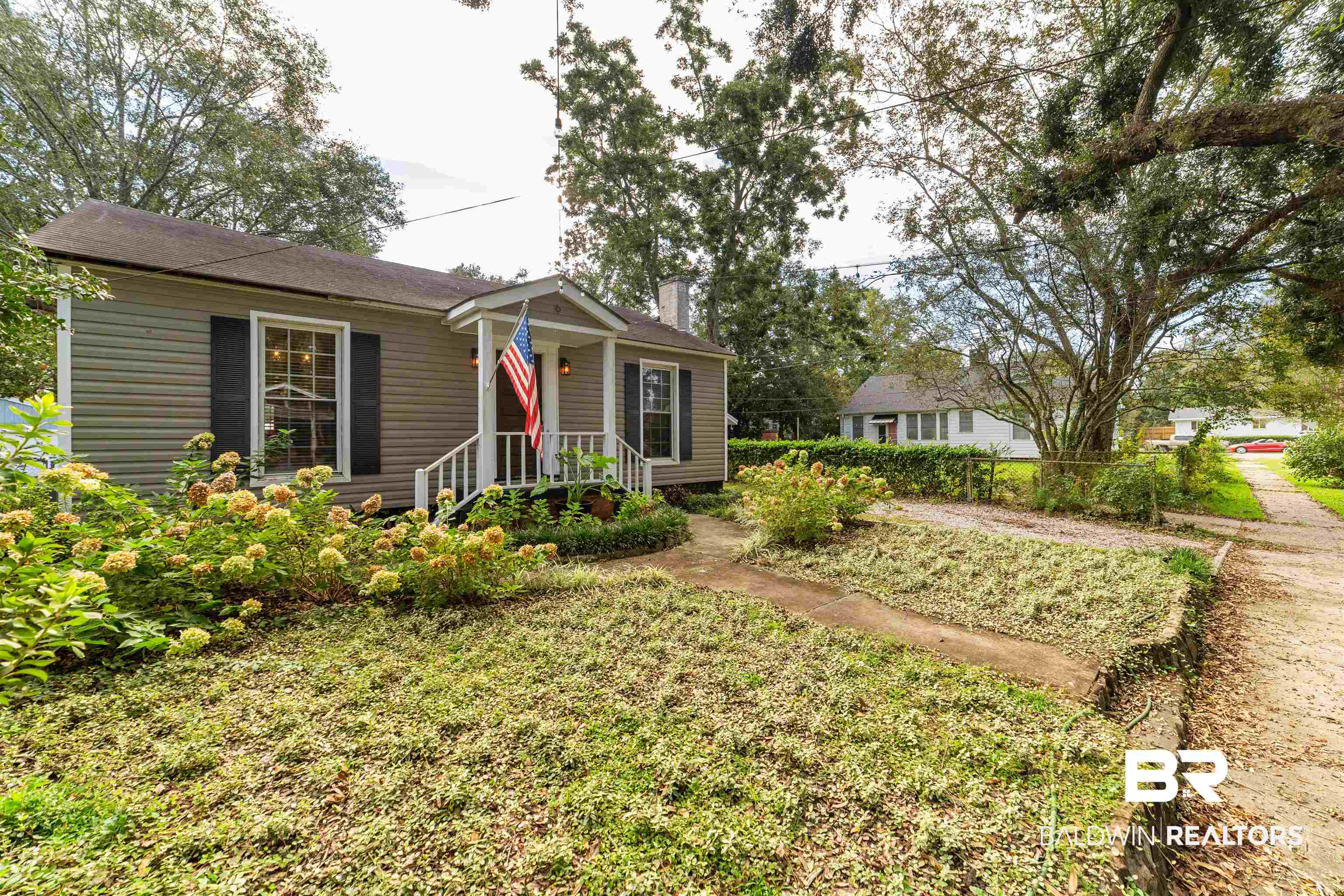 6 Kirby Street Mobile, AL 36607 - Photo 3 of 38