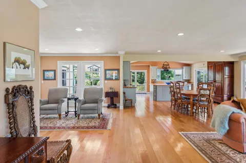 $799,000 | 425 Oak Point Place, Santa Rosa, CA 95409