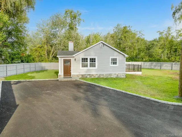 $549,000 | 3167 Lincoln Drive, Mohegan Lake, NY 10547