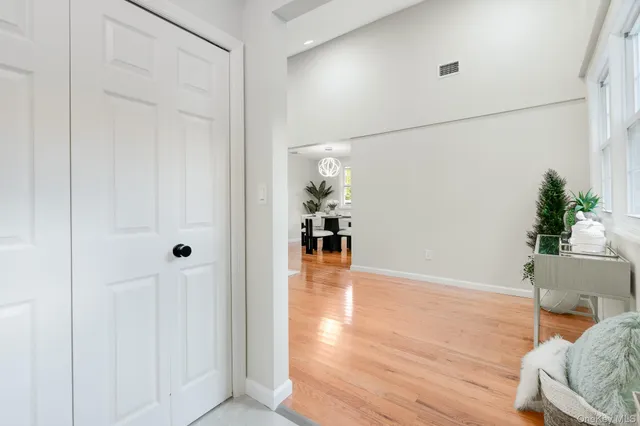 $549,000 | 3167 Lincoln Drive, Mohegan Lake, NY 10547