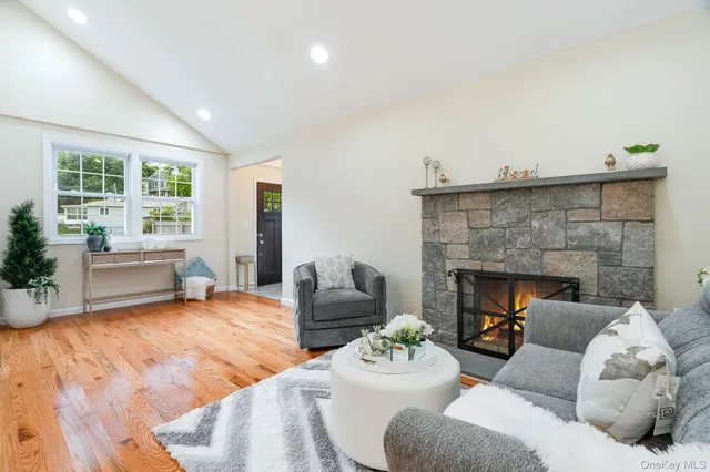 $549,000 | 3167 Lincoln Drive, Mohegan Lake, NY 10547