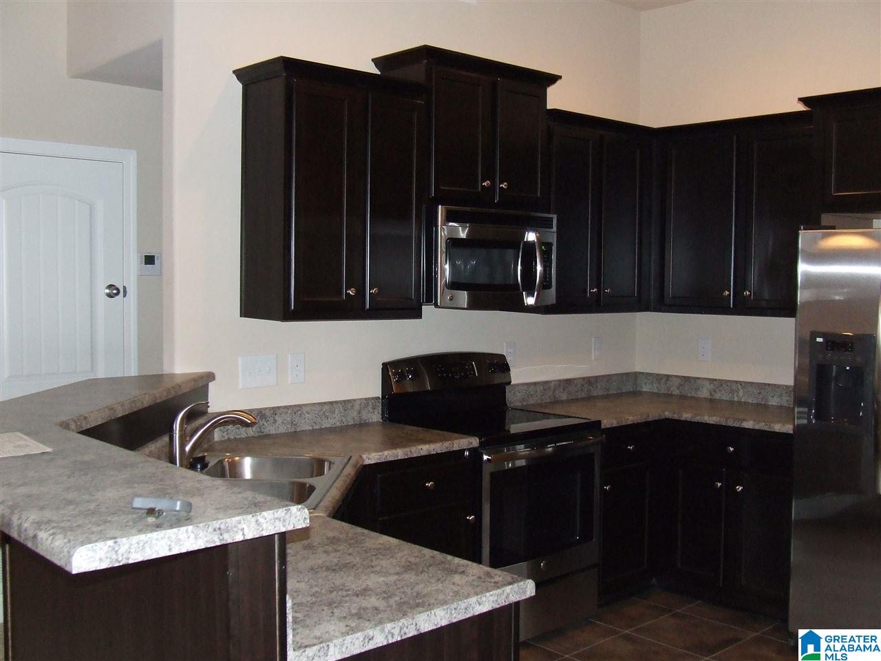 352 Vincent Street Alabaster, AL 35007 - Photo 10 of 21