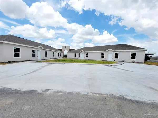 $1,100 | 2812 Rosemary Drive, Unit 2, Weslaco, TX 78599