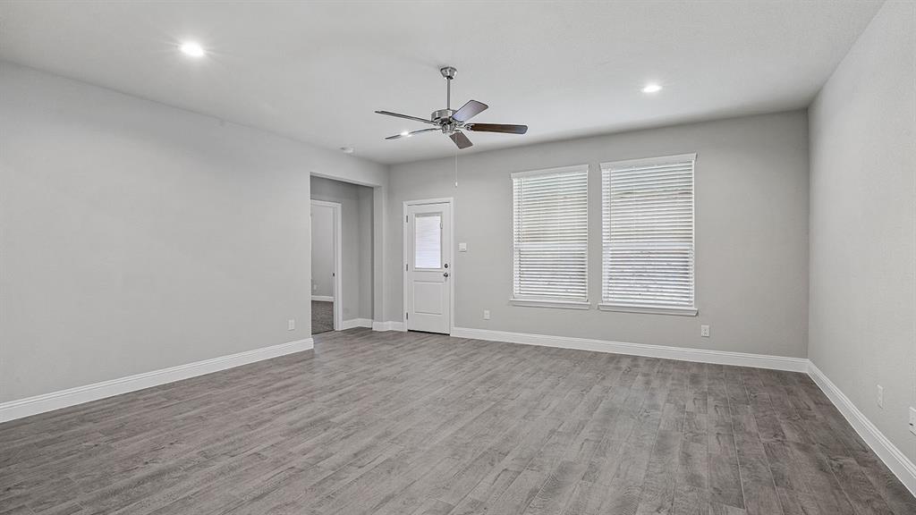 2513 Starling Street Denton, TX 76205 - Photo 11 of 40