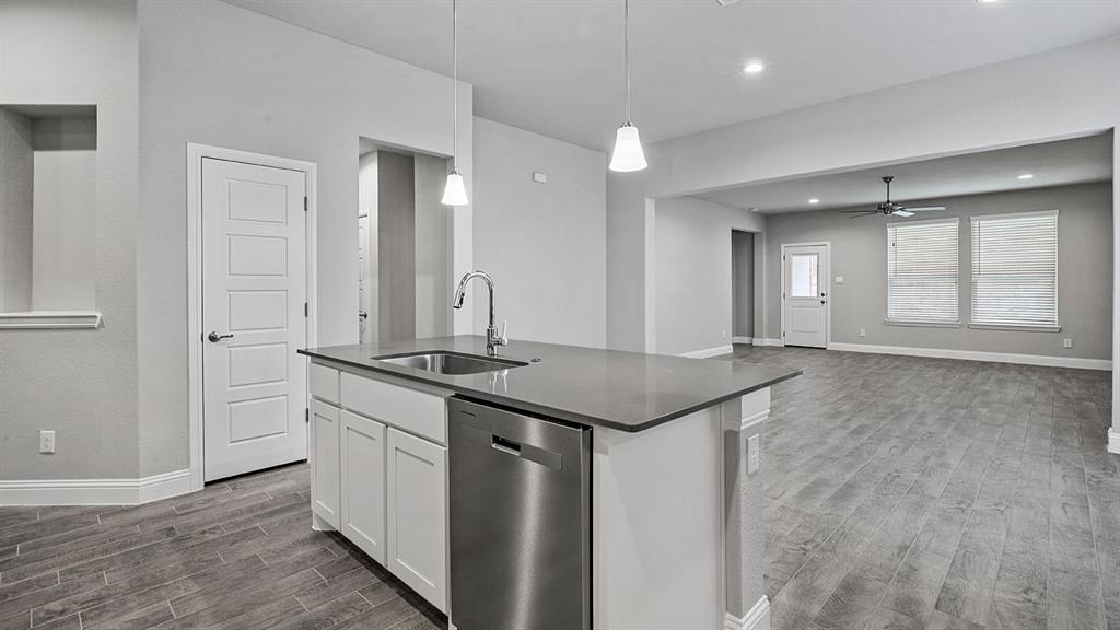 2513 Starling Street Denton, TX 76205 - Photo 5 of 40