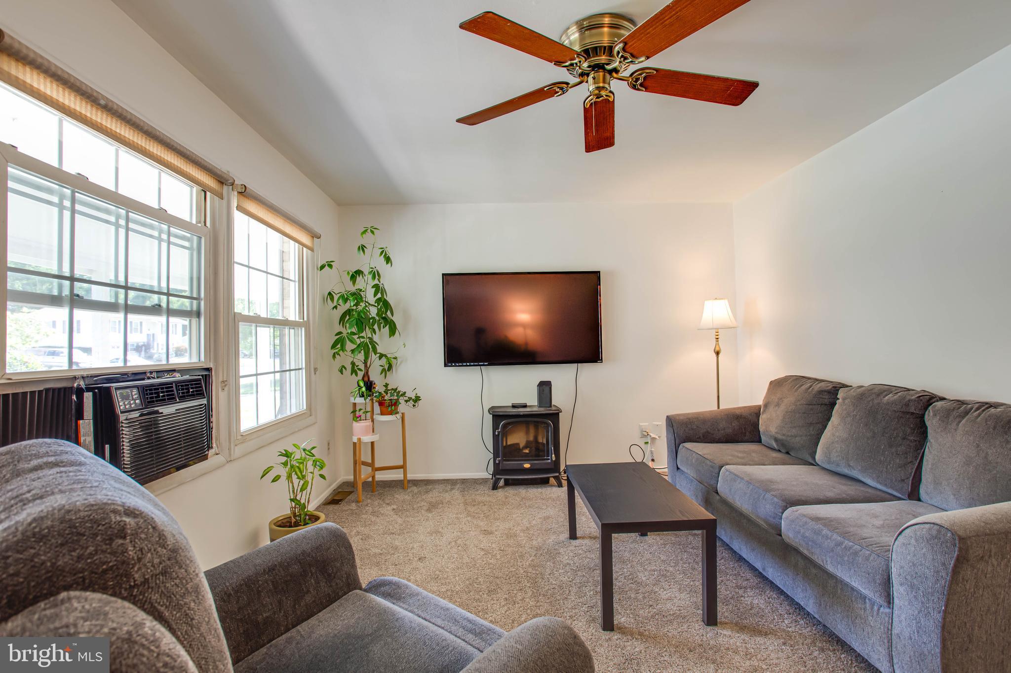 217 Brent Road Waldorf, MD 20602 - Photo 3 of 35 Gallery Image 3