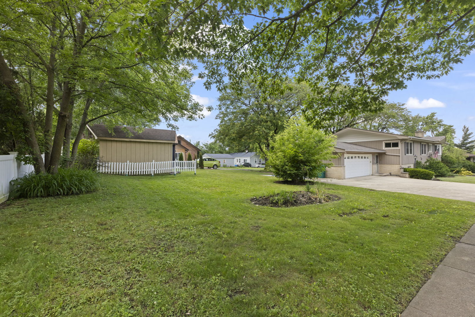 403 West Harding Road Lombard, IL 60148 - Photo 27 of 33