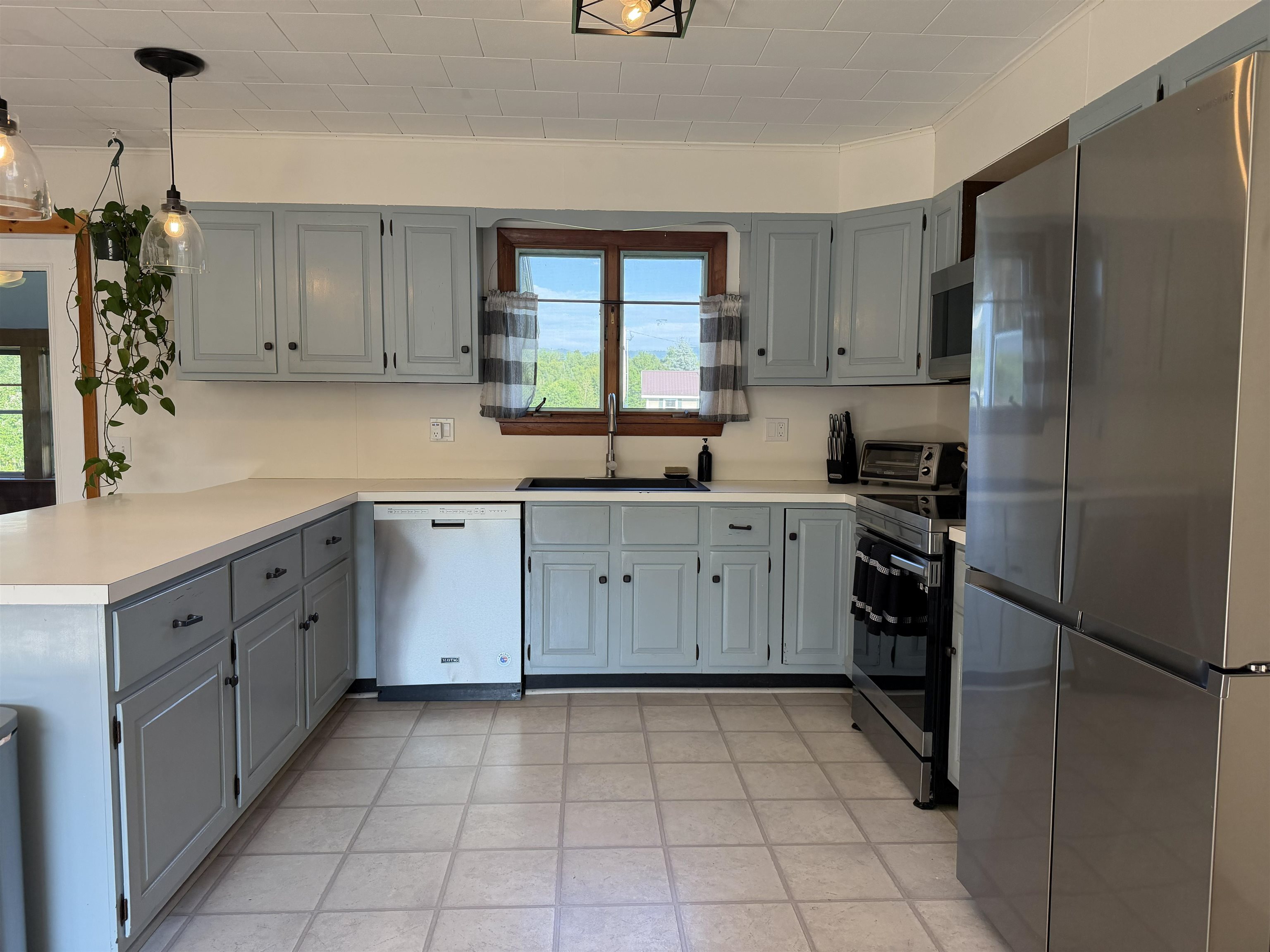243 Goeltz Road Morristown, VT 05661 - Photo 15 of 48