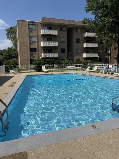 290 North Westgate Road, Unit 100 Mount Prospect, IL 60056 - Photo 24 of 27 Gallery Image 24