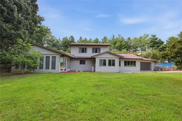 $324,000 | 612 County Road 800 North, Toledo, IL 62468