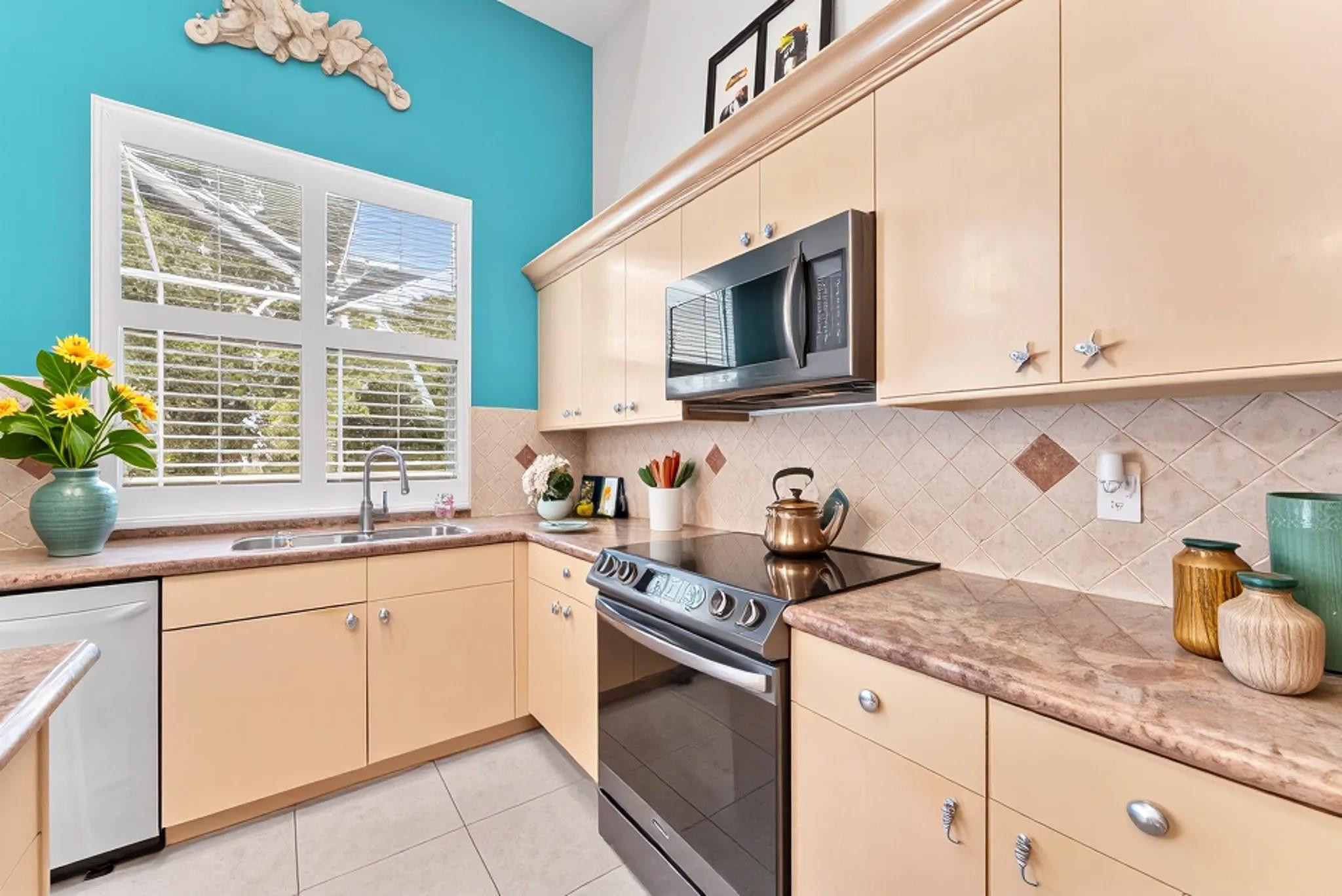 7741 Highlands Circle Pompano Beach, FL 33063 - Photo 6 of 21 Photo 6