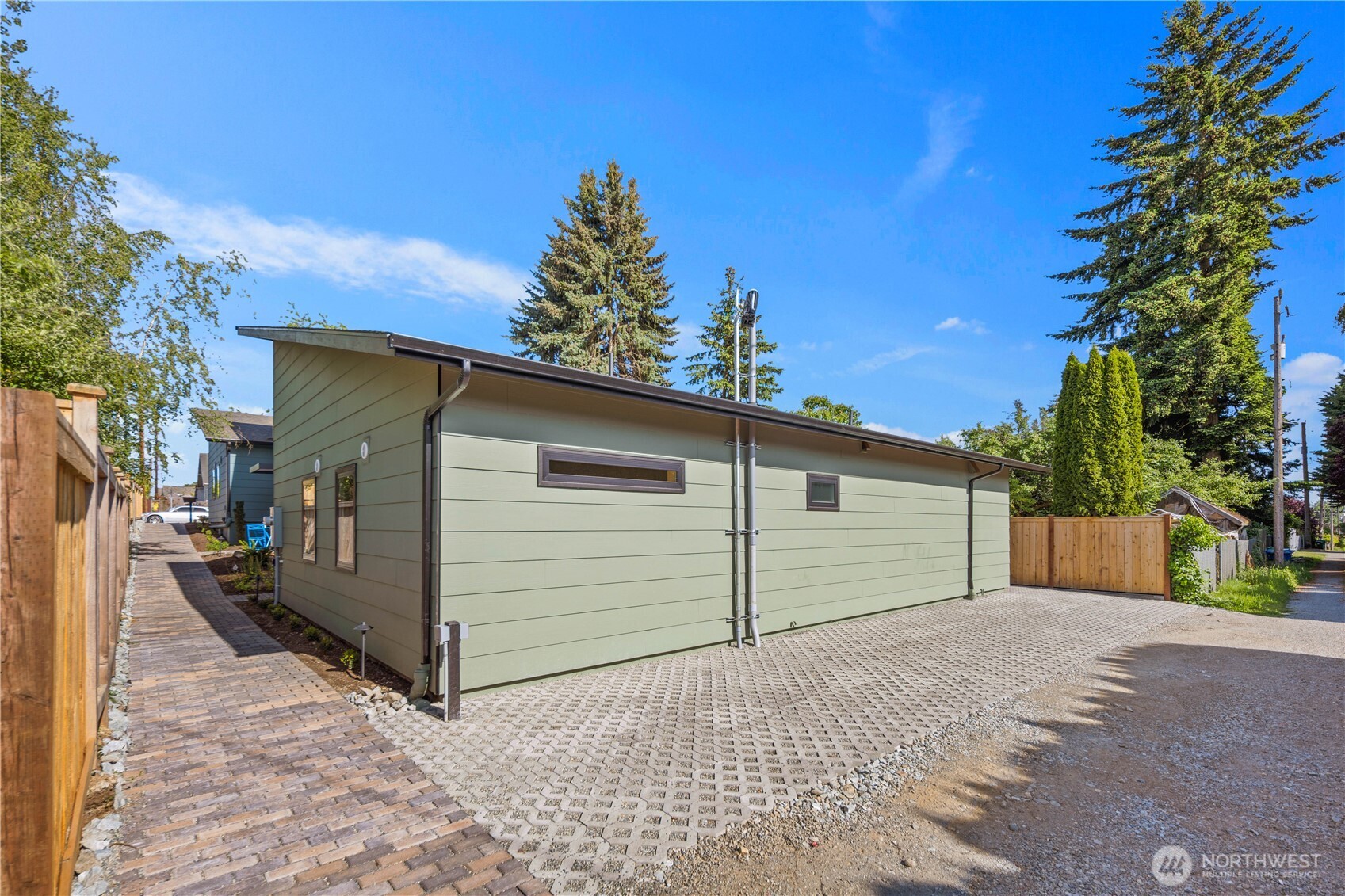 8623 30th Avenue Southwest Seattle, WA 98126 - Photo 13 of 24