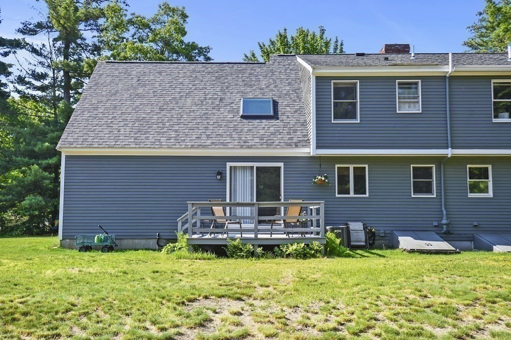 60 Peabody Road, Unit B Shirley, MA 01464 - Photo 36 of 42 a front view of a house with garden