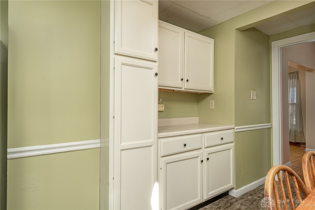 85 Quinby Lane Riverside, OH 45432 - Photo 17 of 47 Kitchen photo
