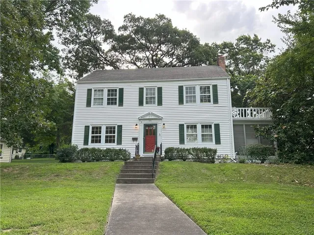 $205,000 | 725 South Main Street, Nevada, MO 64772