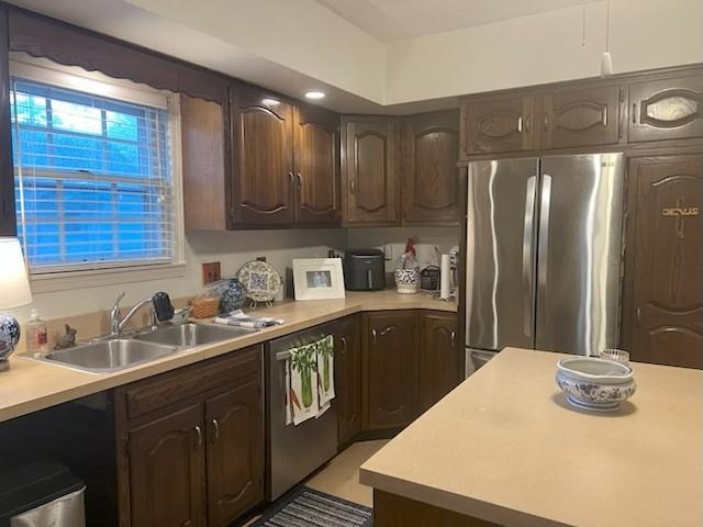 725 South Main Street Nevada, MO 64772 - Photo 5 of 39