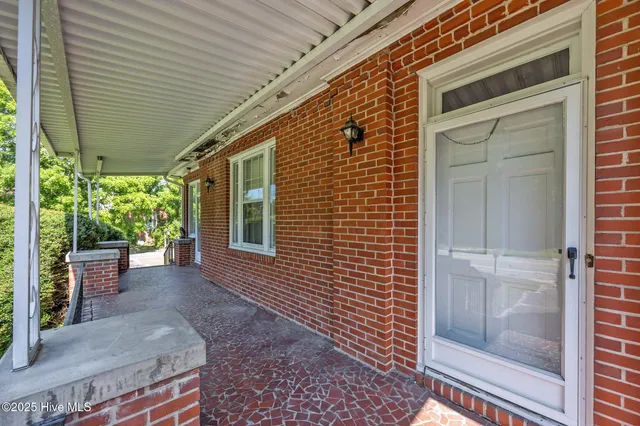 $279,500 | 2411 East 5th Street, Greenville, NC 27858