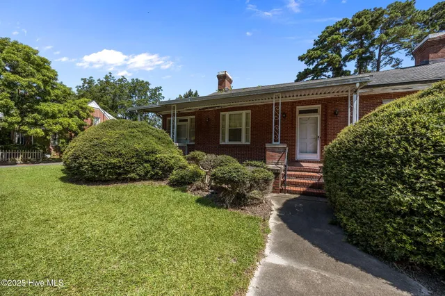 $279,500 | 2411 East 5th Street, Greenville, NC 27858