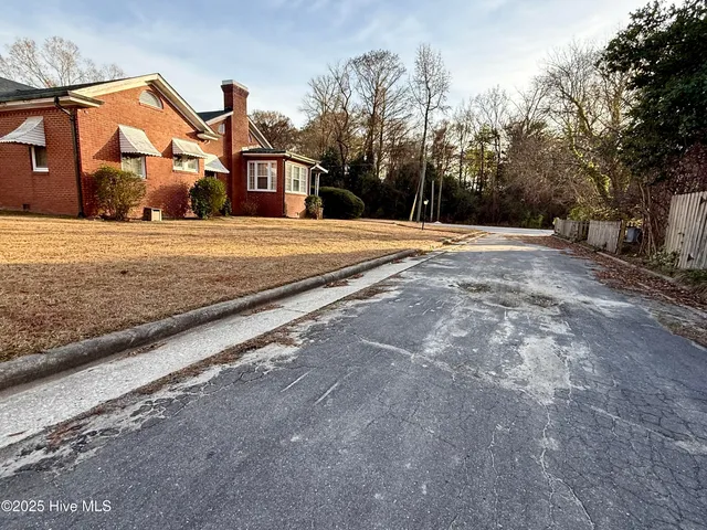 $279,500 | 2411 East 5th Street, Greenville, NC 27858
