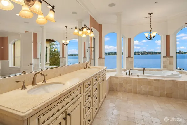 $12,988,000 | 1465 Evergreen Point Road, Medina, WA 98039