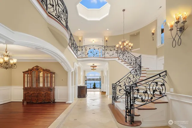 $12,988,000 | 1465 Evergreen Point Road, Medina, WA 98039