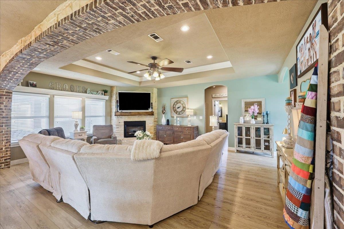 1615 Quail Run Beaumont, TX 77705 - Photo 14 of 49
