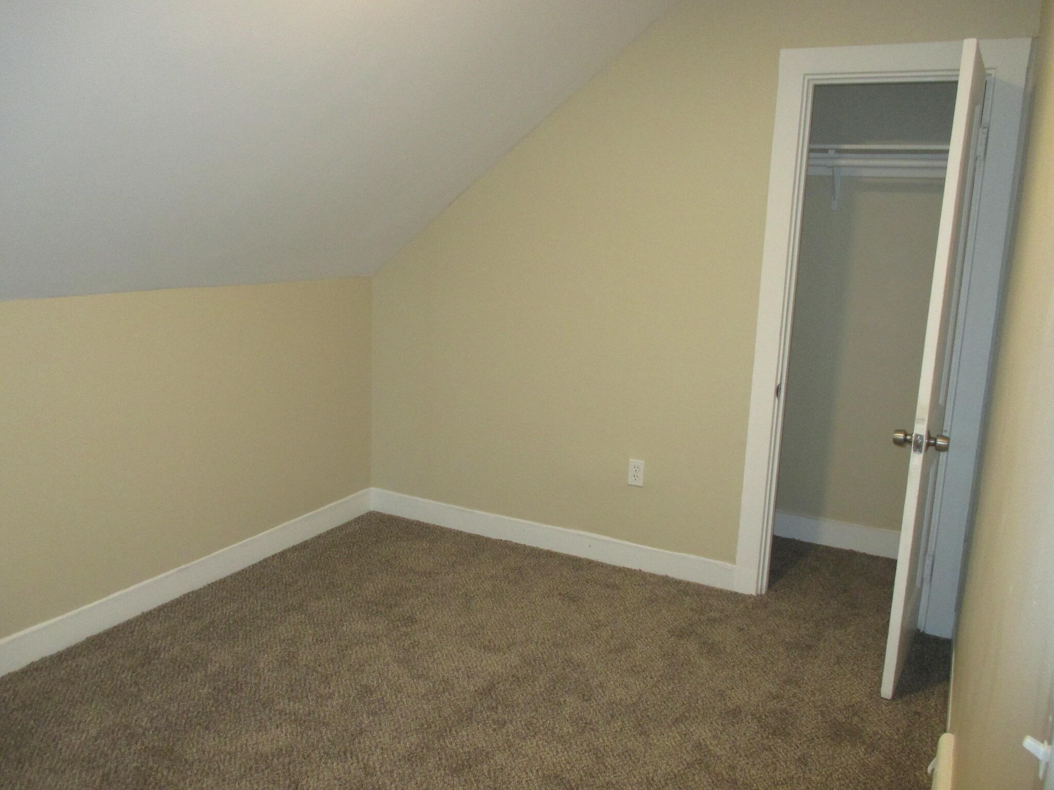 3741 North 25th Street Milwaukee, WI 53206 - Photo 18 of 34 Upper bedroom
