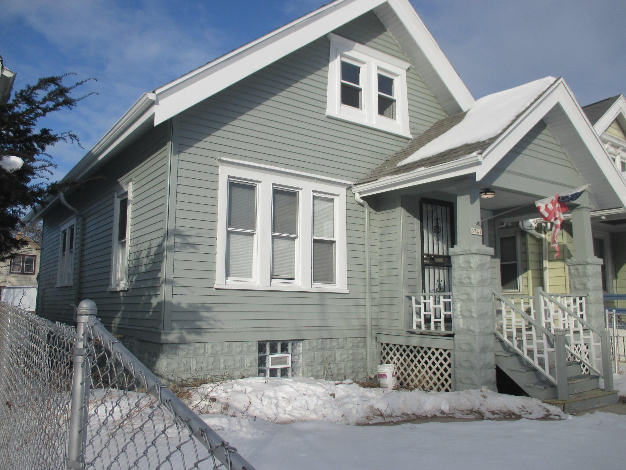 3741 North 25th Street Milwaukee, WI 53206 - Photo 4 of 34 IMG_2804