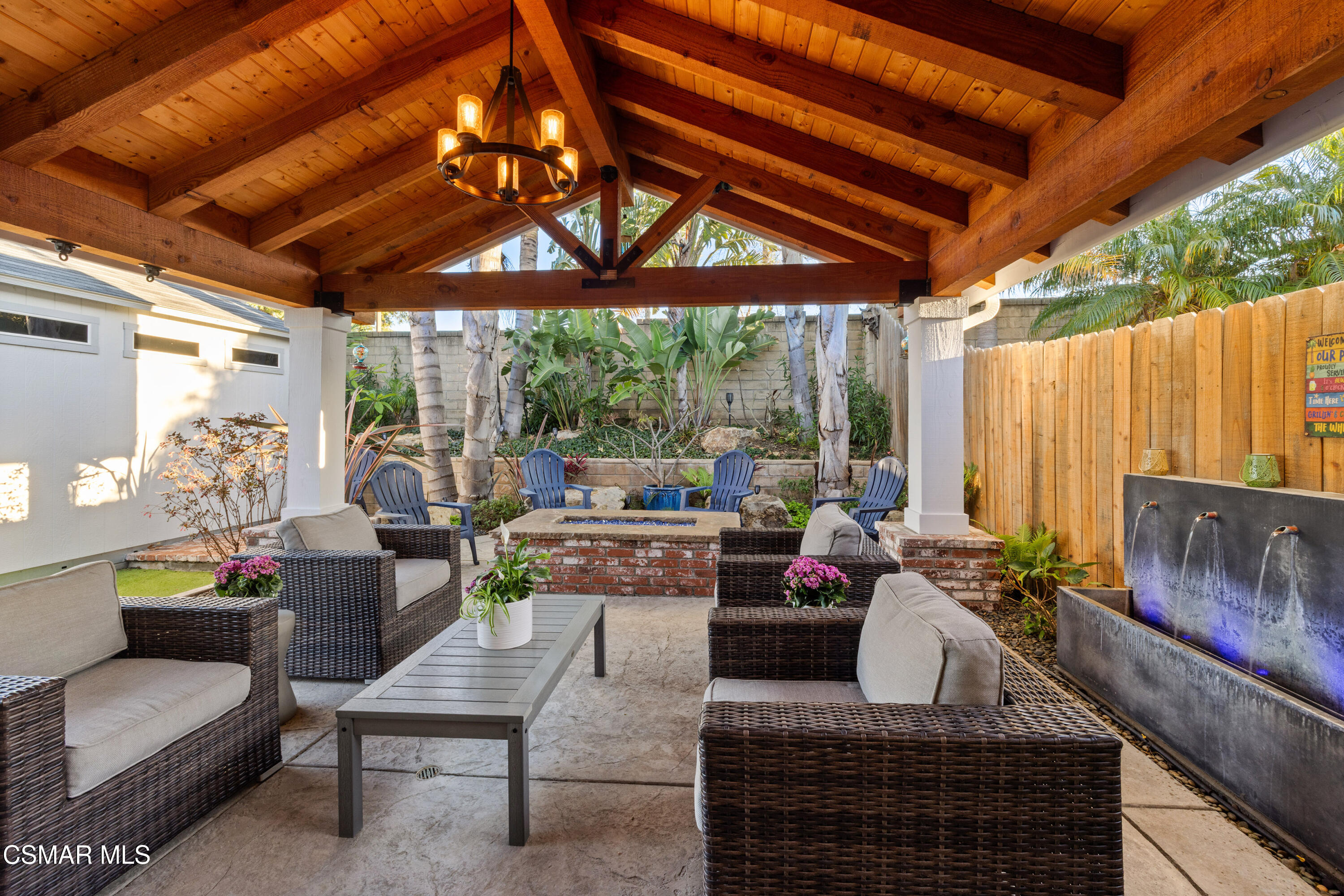5200 Prairieview Street Camarillo, CA 93012 - Photo 23 of 24 a outdoor living space with furniture and a couch