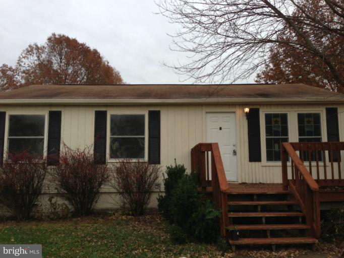 5403 Balls Mill Road Midland, VA 22728 - Photo 3 of 20 Exterior (Front)