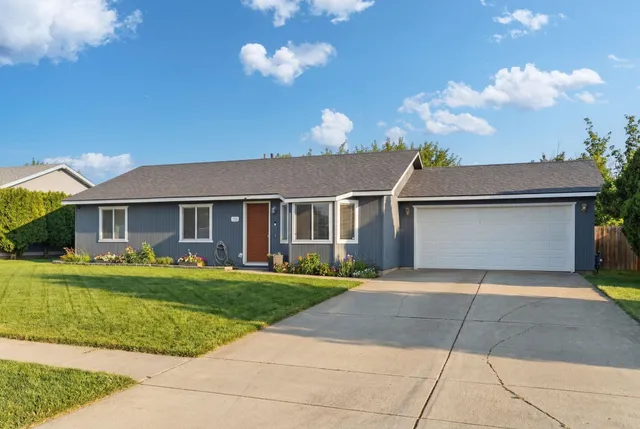 $344,900 | 12513 West 10th Avenue, Airway Heights, WA 99001