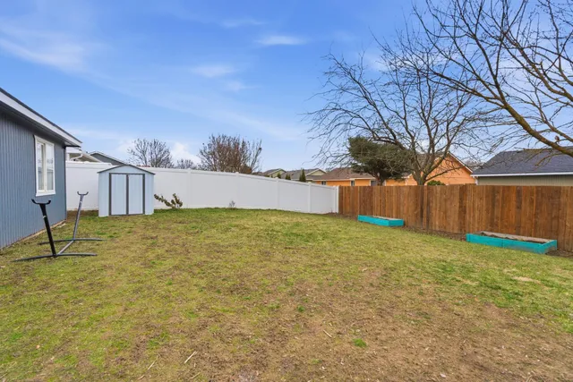 $344,900 | 12513 West 10th Avenue, Airway Heights, WA 99001