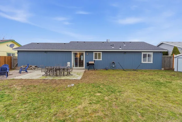 $344,900 | 12513 West 10th Avenue, Airway Heights, WA 99001