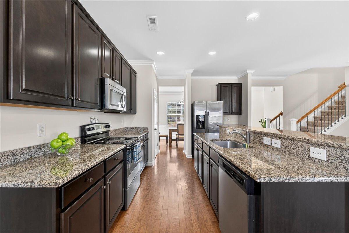 222 Decatur Drive Summerville, SC 29486 - Photo 3 of 30 Jason Leviner - 3