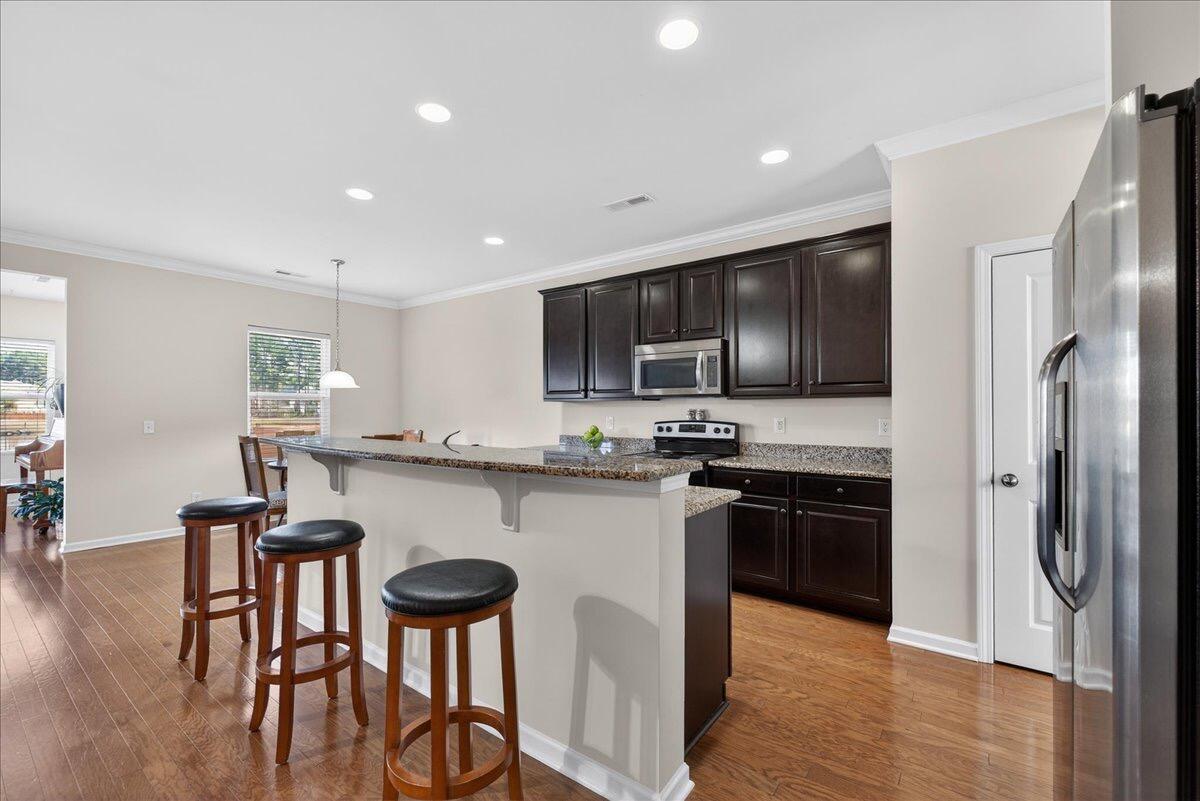 222 Decatur Drive Summerville, SC 29486 - Photo 4 of 30 Jason Leviner - 4