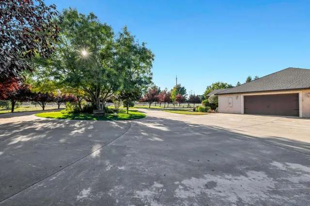 $1,499,000 | 19160 River Downs Way, Cottonwood, CA 96022