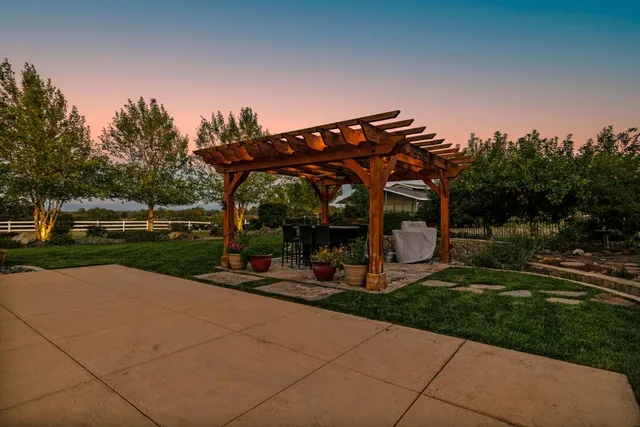 $1,499,000 | 19160 River Downs Way, Cottonwood, CA 96022