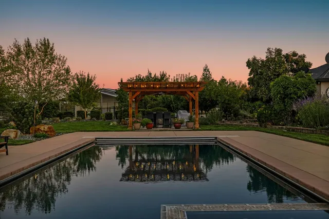 $1,499,000 | 19160 River Downs Way, Cottonwood, CA 96022