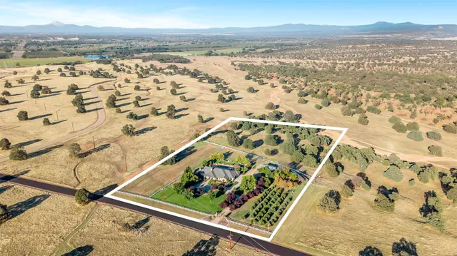 $1,499,000 | 19160 River Downs Way, Cottonwood, CA 96022