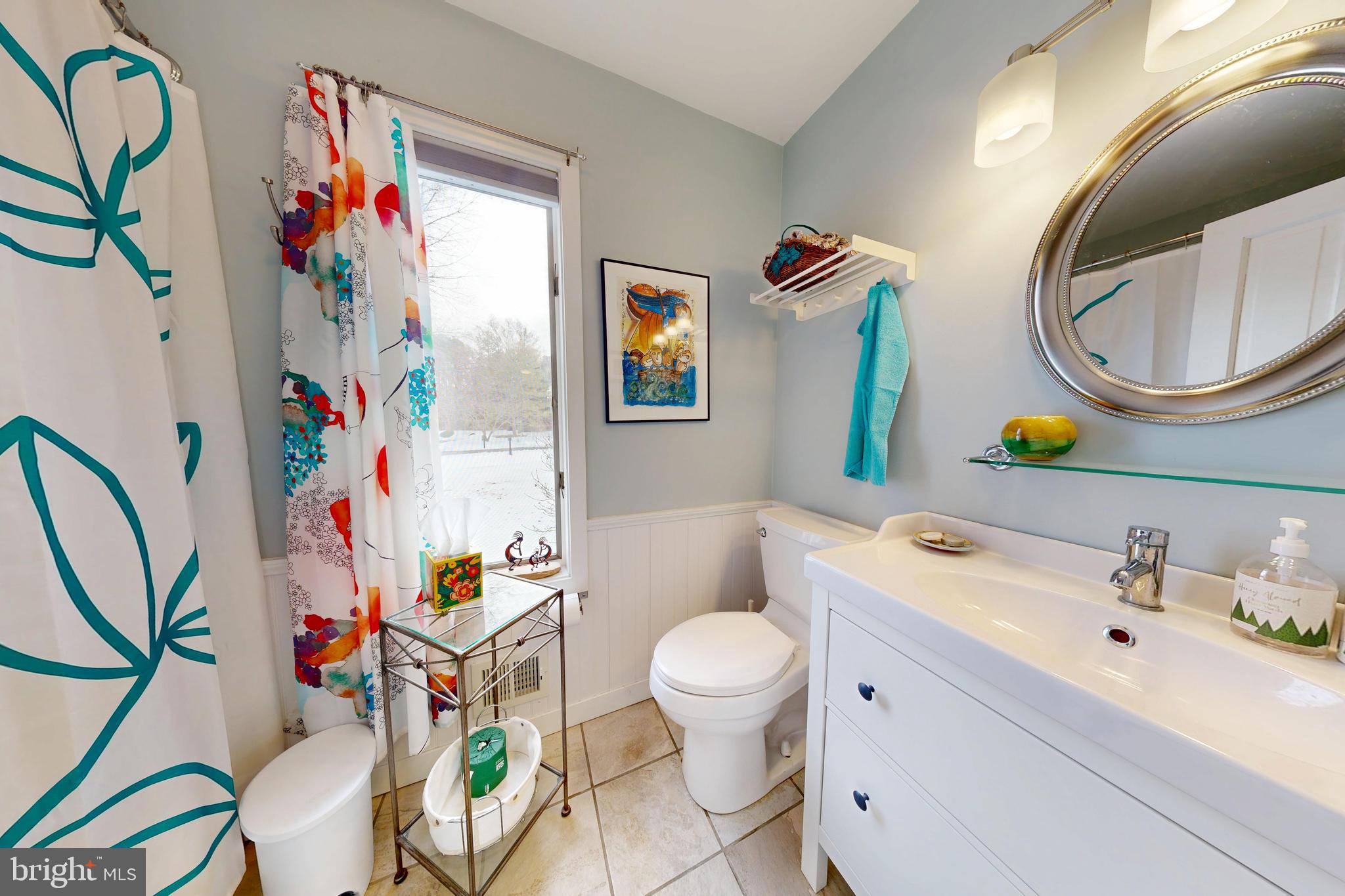 24822 Swan Road St. Michaels, MD 21663 - Photo 16 of 37 BAthroom