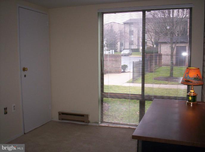 10026 Stedwick Road, Unit 101 Gaithersburg, MD 20886 - Photo 16 of 30 Den/Study 2