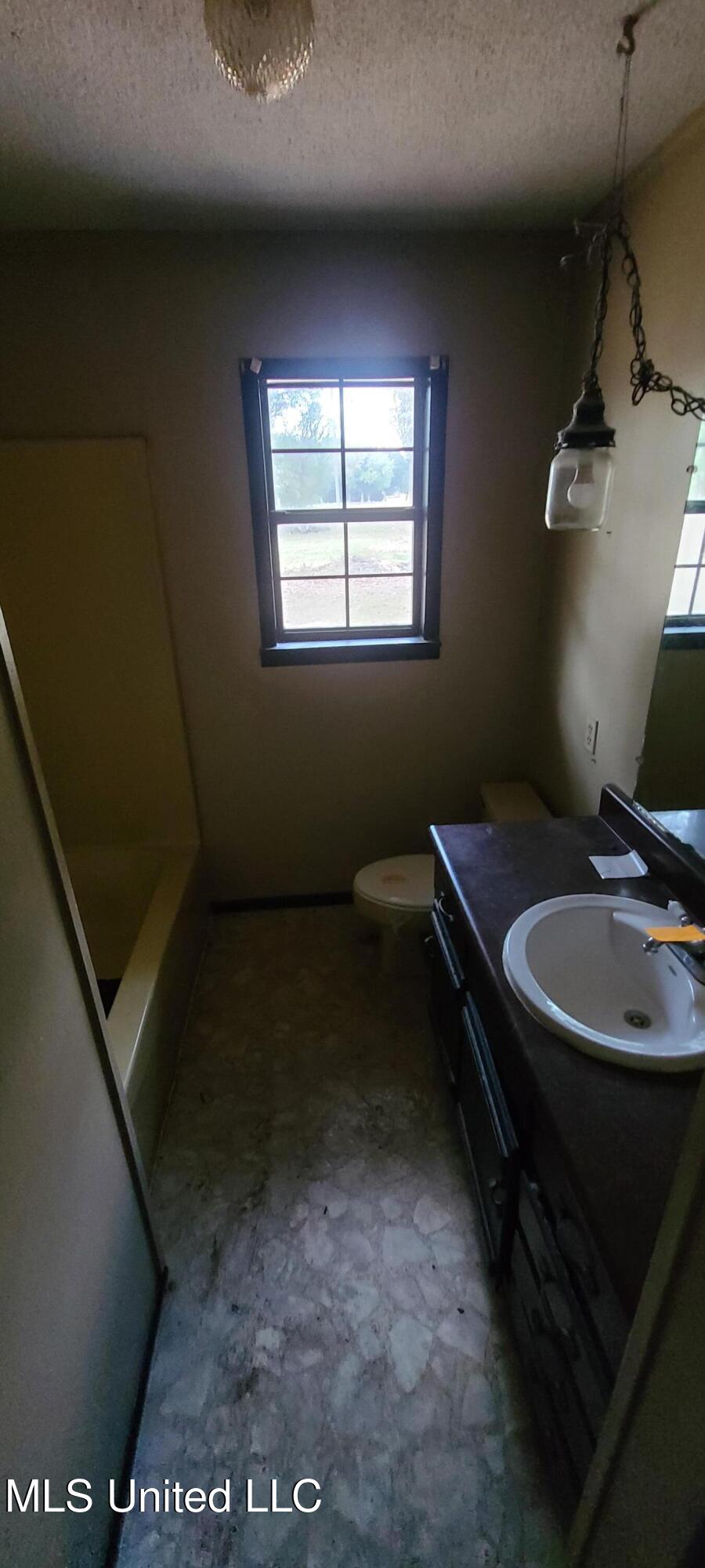 121 Rogers Smith Road Lucedale, MS 39452 - Photo 12 of 20 20251113_160337