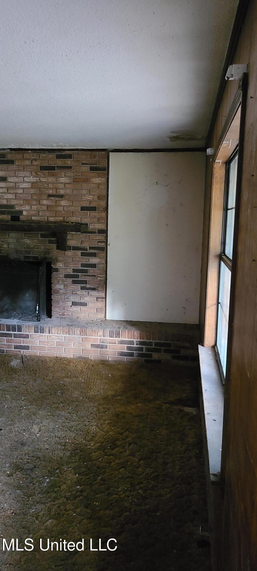 121 Rogers Smith Road Lucedale, MS 39452 - Photo 6 of 20 20251113_160153