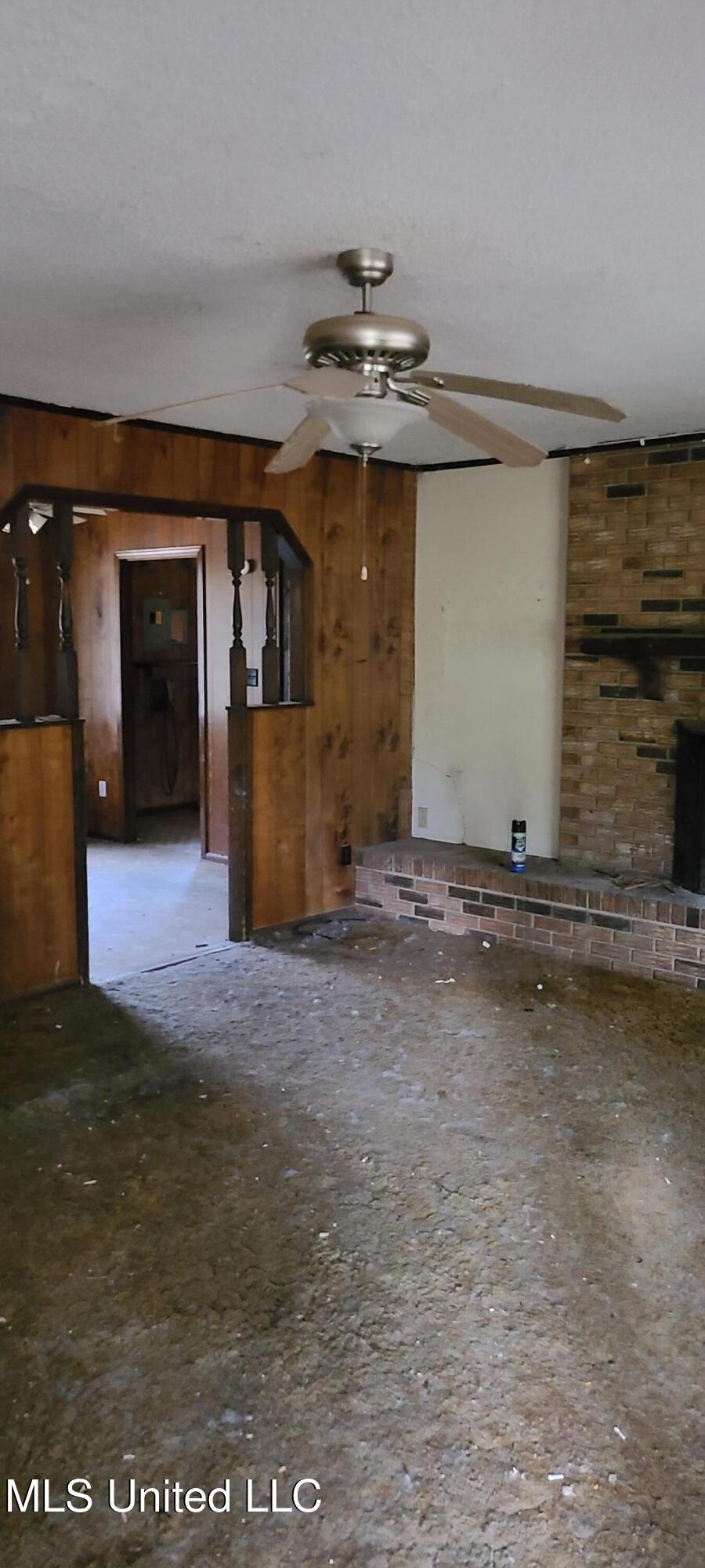 121 Rogers Smith Road Lucedale, MS 39452 - Photo 7 of 20 20251113_160155